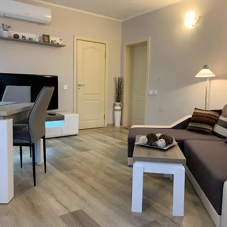 Apartment Sunray Guest House, With Lovely View Warna