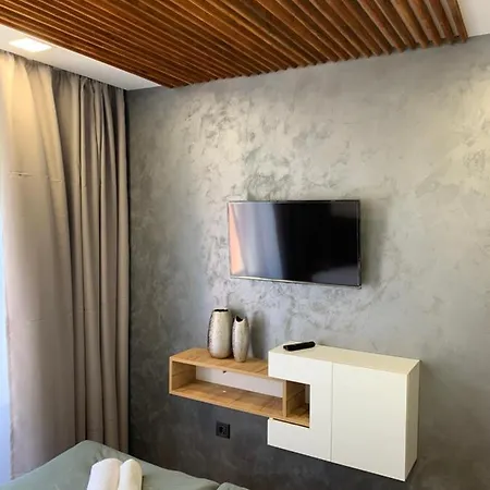 Sunray Guest House, With Lovely View 아파트 *